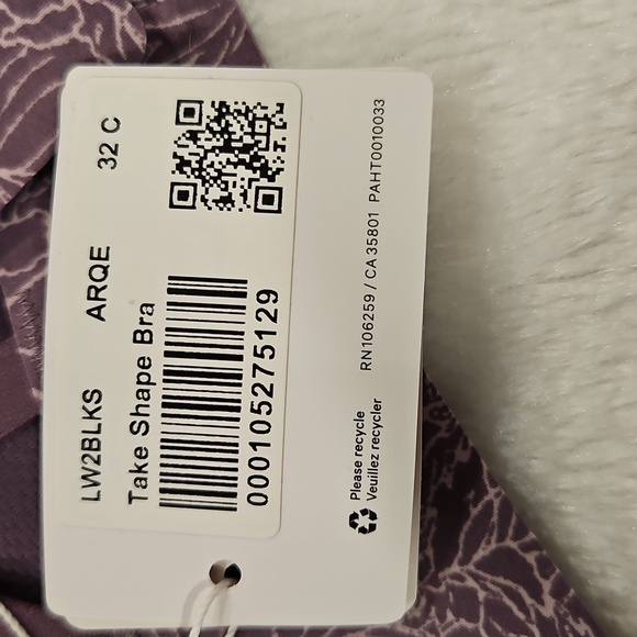 NEW 🌟 Lululemon Take Shape Bra 32C - Picture 9 of 9
